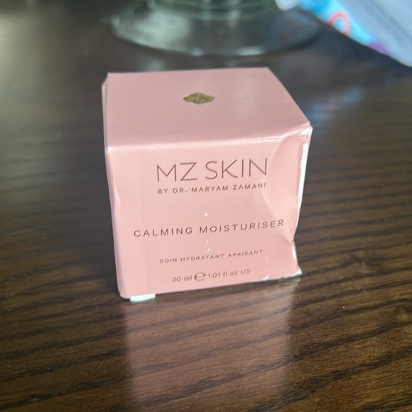 MZ Skin Calming Moisturizer Skin Cream - Picture 2 of 5